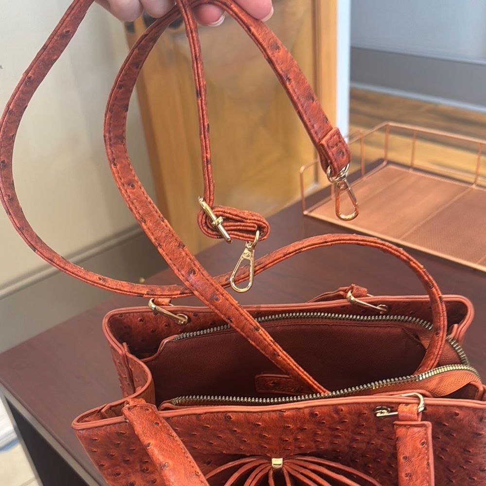 Elegant Orange/Brown Bow Handbag - Picture 12 of 12